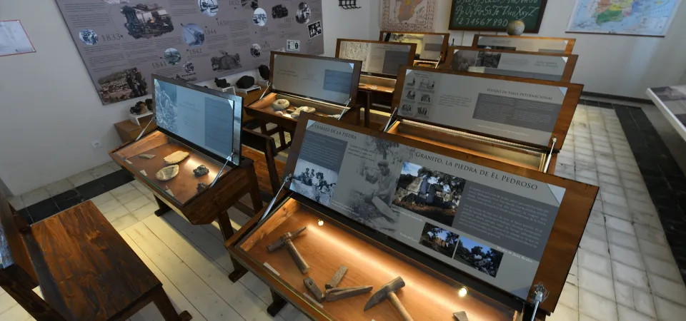 Sala Elorza sombre Historia de minería en El Pedroso